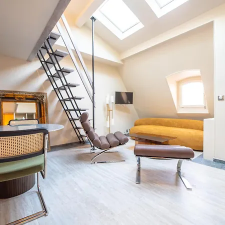 Modern Duplex In - 4p *