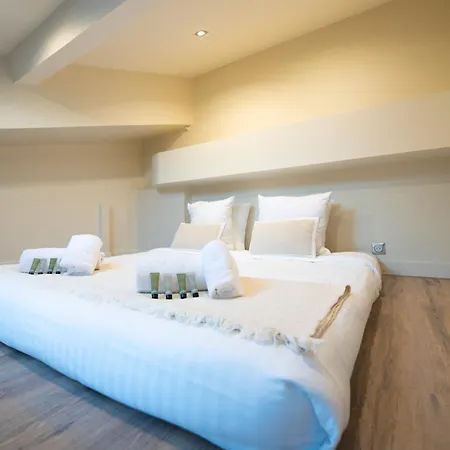 Modern Duplex In - 4p *